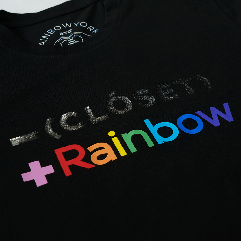 Camiseta-menos-closet-1